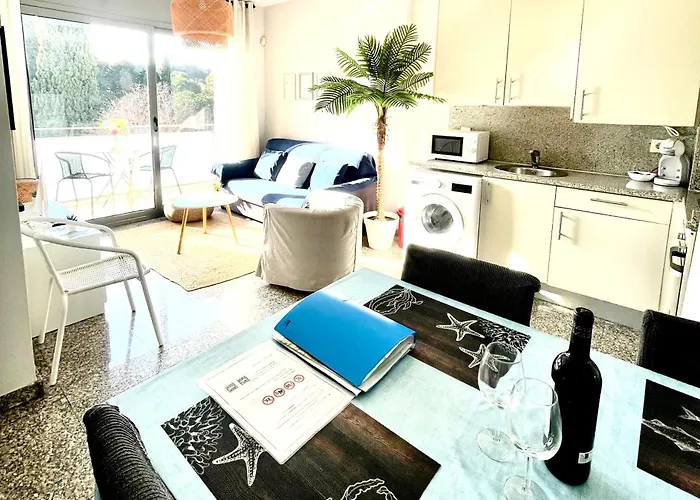 Apartman Beach&pool, Boutique With Free Parking, Full Equipped In Fenals *